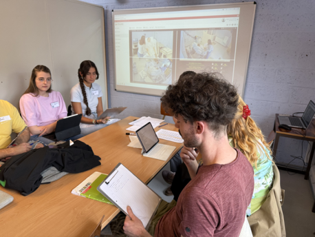 Formation de facilitateur·rices en simulation